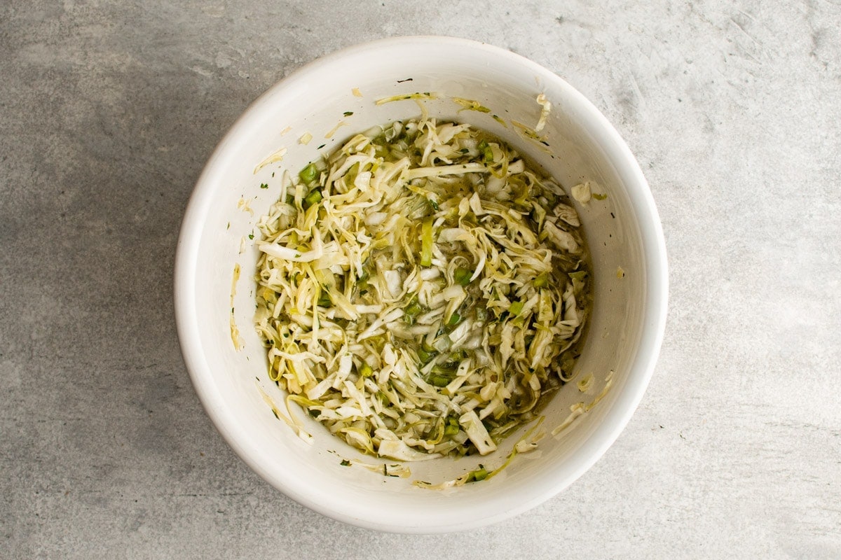 cabbage salad with dressing