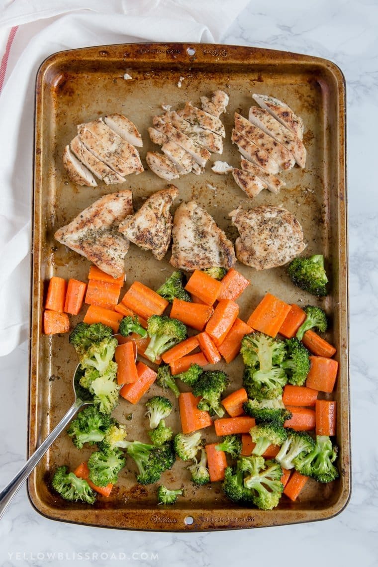 Italian Chicken and Vegetables Sheet Pan Dinner - an easy one pan meal, with chicken and veggies that are tender and juicy & full of flavor.